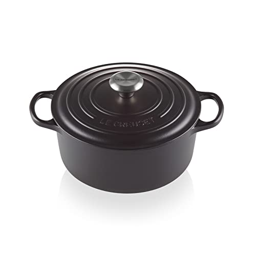 Le Creuset Signature Gusseisen-Bräter mit Deckel, Ø 26 cm, Rund, Für alle Herdarten und Induktion geeignet, Volumen: 5,3 l, 5,135 kg, Schwarz, 21177260000430