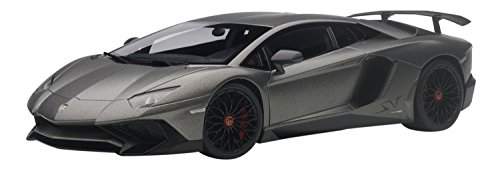AUTOart – 74554 – Modellbau – Lamborghini Aventador LP750 – 4 SV – 2015 – Echelle 1/18, grau matt