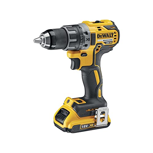 DEWALT Akku-Bohrschrauber / Akkuschrauber (18V, 2.0 Ah, bürstenlos, mit Zwei-Gang-Vollmetallgetriebe, 15 Drehmomentstufen, inkl. zwei XR Akkus, System-Schnellladegerät und Tstak-Box), DCD791D2
